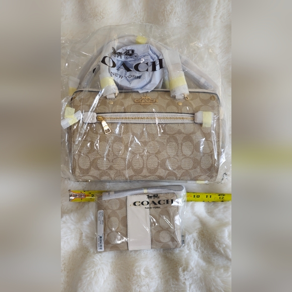 Coach purse and wallet set - Picture 3 of 6